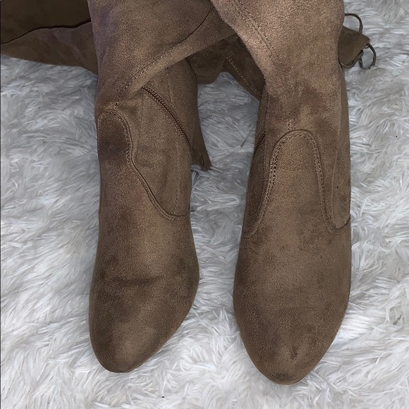 SOLD - Picture 5 of 6